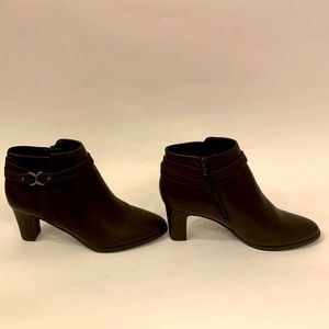 Charter Club pixxy dress booties in deep brown size  9.5